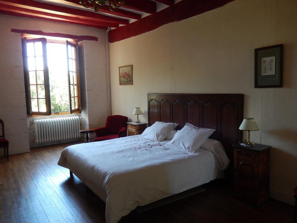 Chateau De La Noblaye Acomodação com café da manhã Lemere Quarto foto