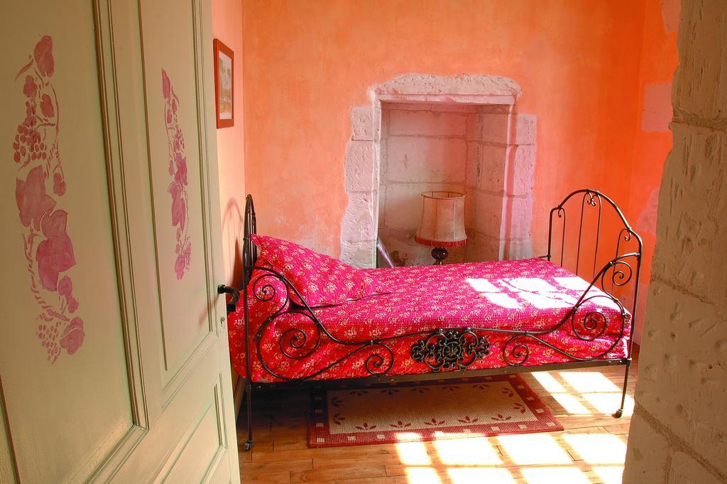 Chateau De La Noblaye Acomodação com café da manhã Lemere Quarto foto