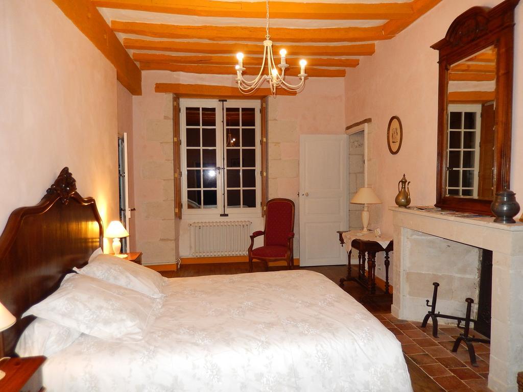 Chateau De La Noblaye Acomodação com café da manhã Lemere Exterior foto
